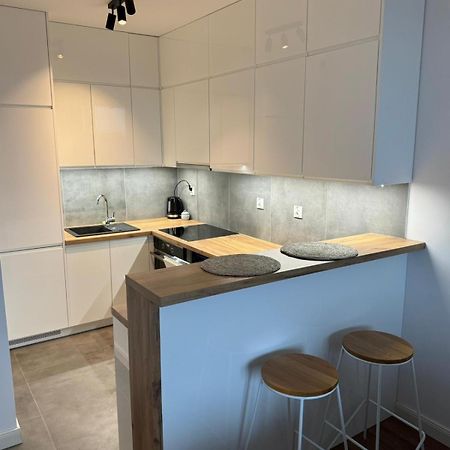 Sky Tower Self Check In 1 Bedroom Apartment Rzeszow Bagian luar foto