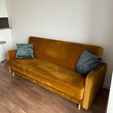 Sky Tower Self Check In 1 Bedroom Apartment Rzeszow Bagian luar foto