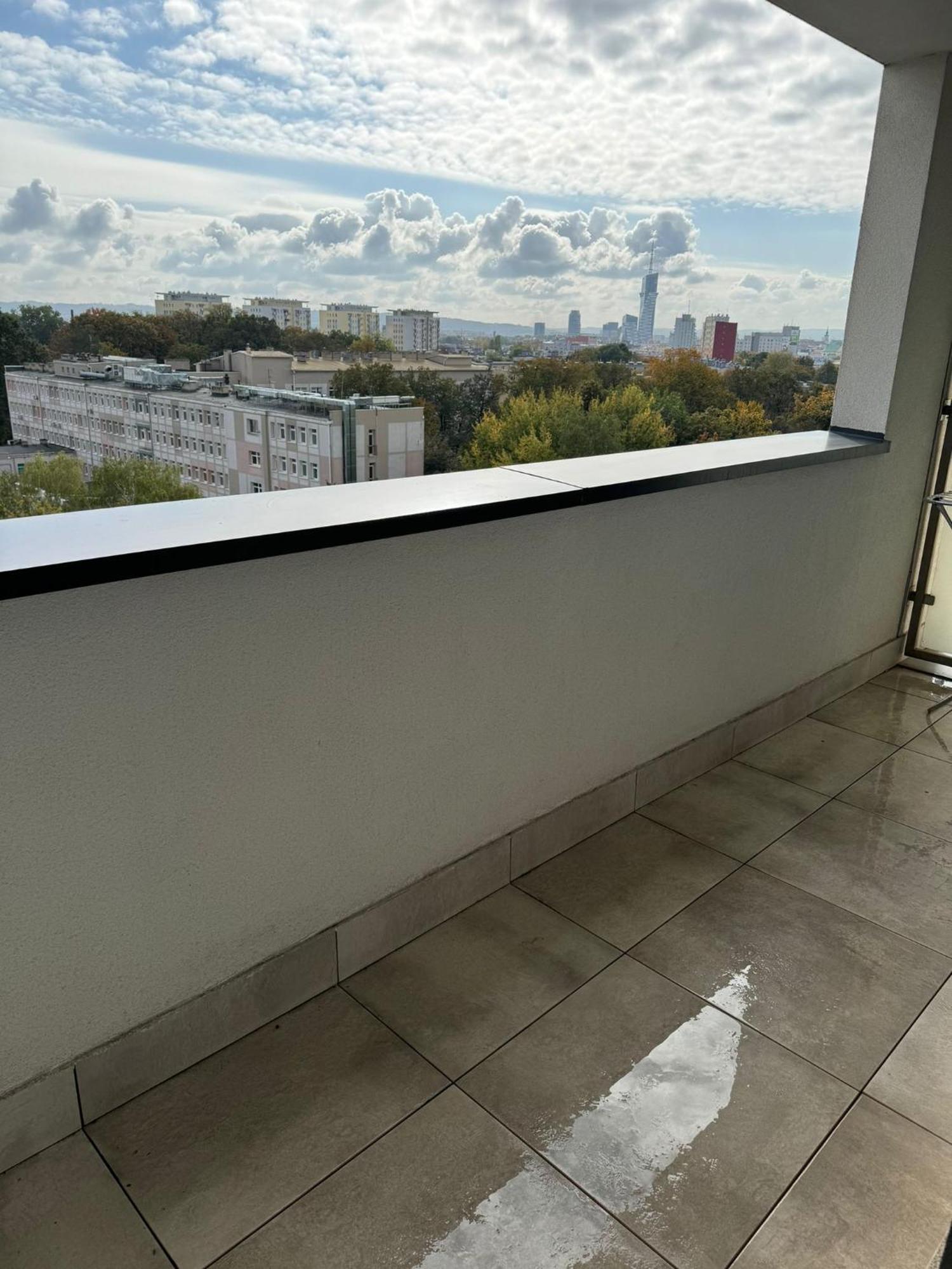 Sky Tower Self Check In 1 Bedroom Apartment Rzeszow Bagian luar foto